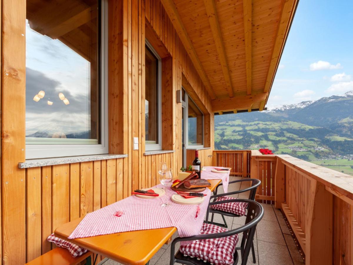 Apartment Chalet Spatn By Interhome Fuegenberg Exteriör bild